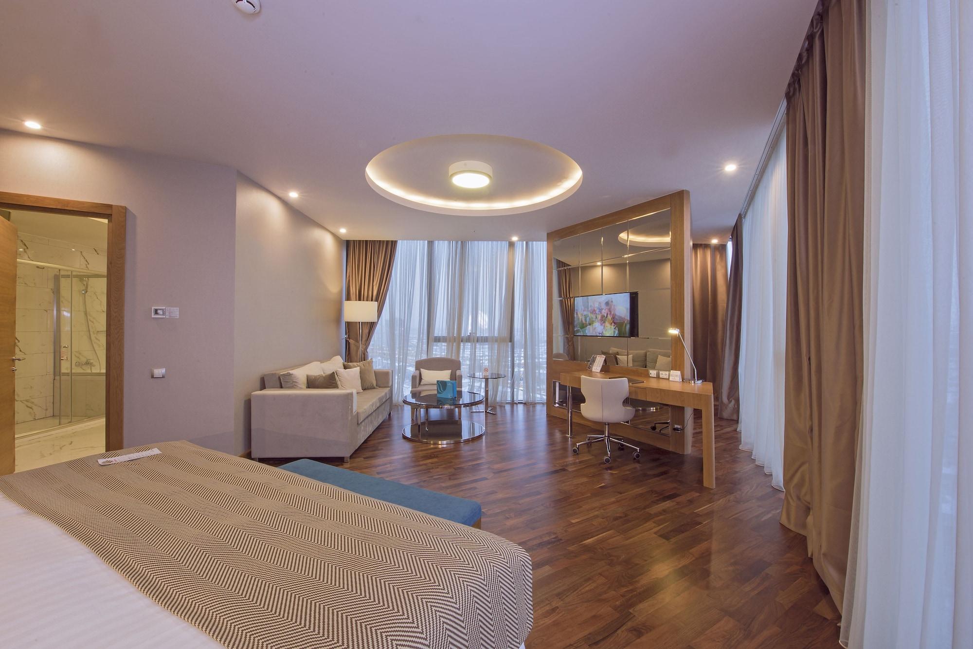 מלון Ramada Plaza By Wyndham קוניה מראה חיצוני תמונה